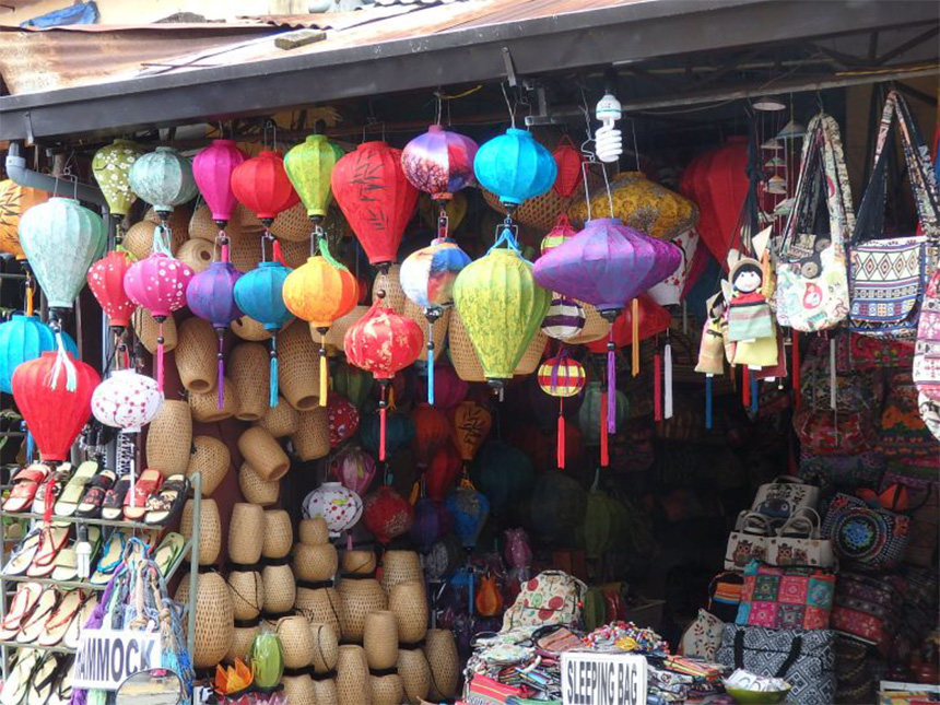 ベトナムのカラフルなランタン